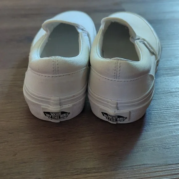 Vans - Picture 6 of 8